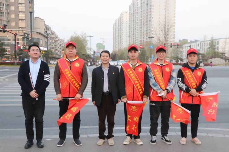 智博新聞丨智博集團交通路口執勤志愿服務活動