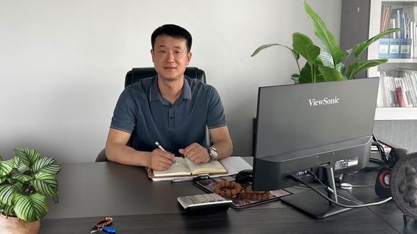 5張國鋒 (經(jīng)營)副總經(jīng)理 第 一設(shè)計院院長